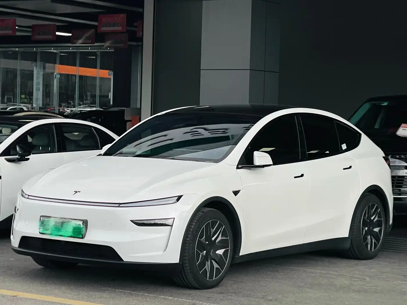 Tesla Model Y L 2025 Facelift Long Range AWD