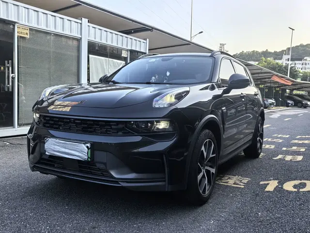 Lynk & Co 01 EM-P 2022 1.5TD PHEV Plus