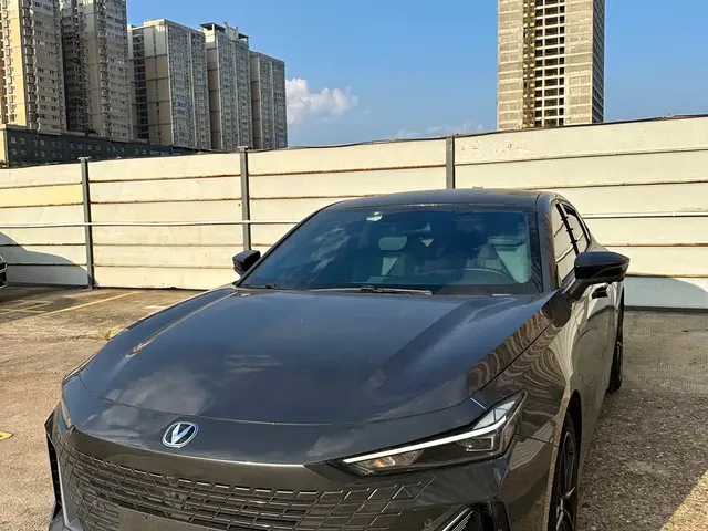 Changan UNI-V 2022 1.5T Sport Edition