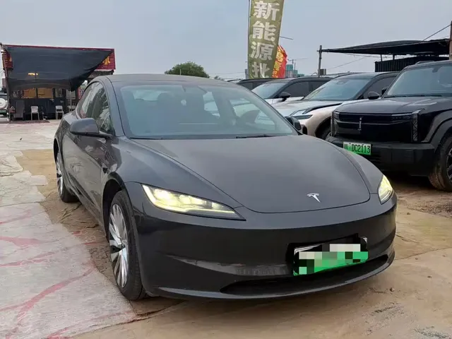 Tesla Model 3 2023 Rear-Wheel Drive