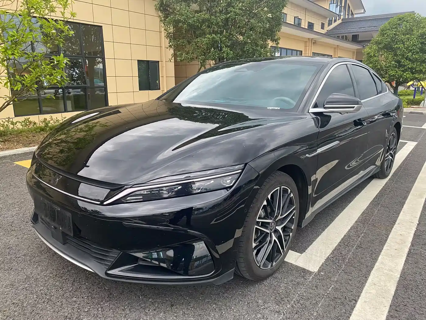 BYD Han 2024 EV Glory Edition 605KM FWD Premium