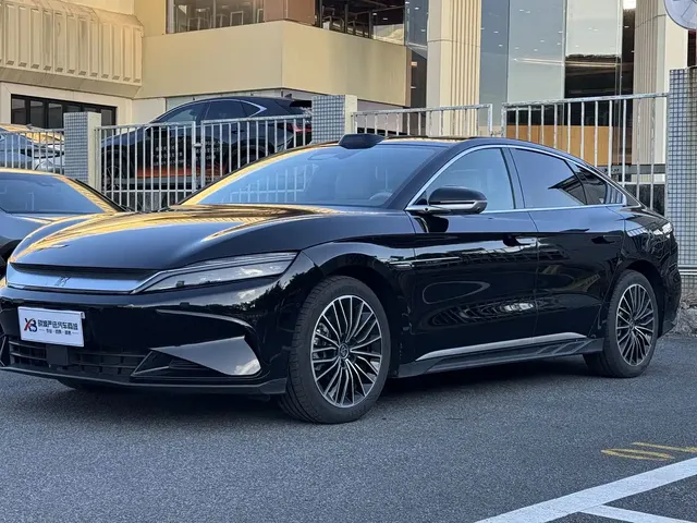 BYD Han 2025 DM-i Smart Driving Edition 125KM LiDAR Flagship