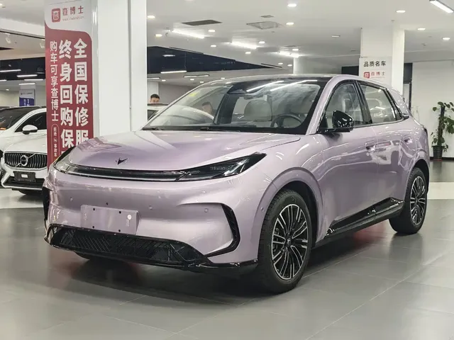 ARCFOX T1 2025 Base Model