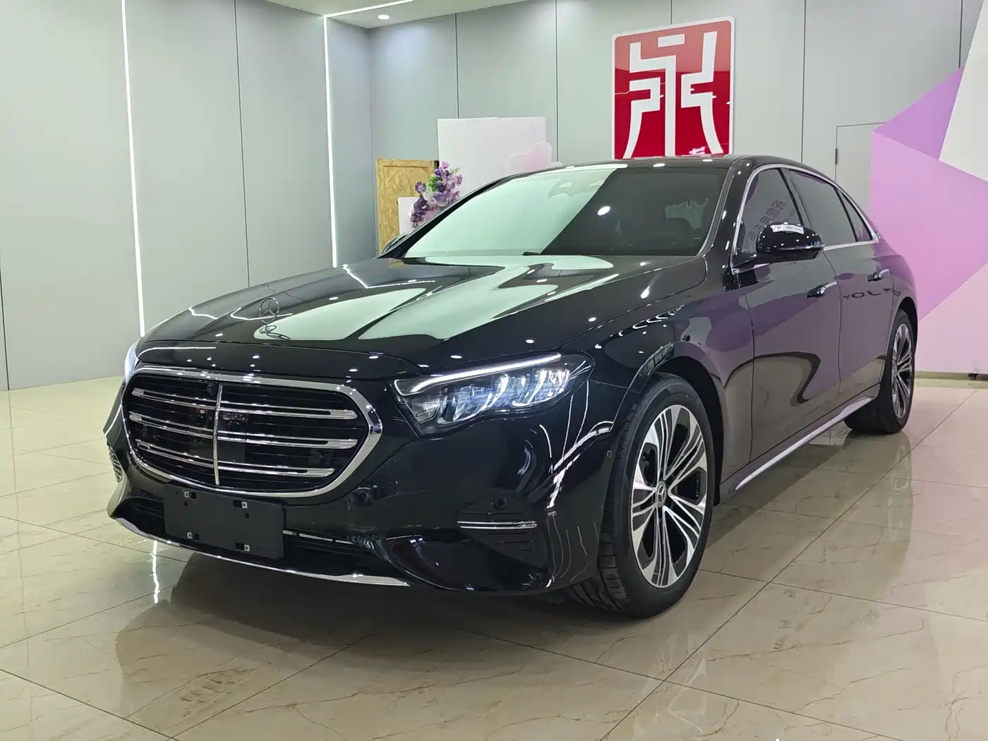 Mercedes-Benz E-Class 2025 E 300 L Luxury