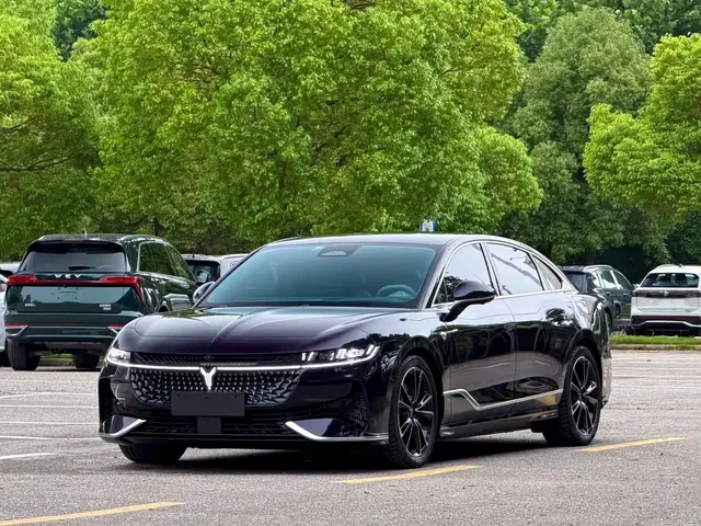 Voyah Auto VOYAH Zhuiguang 2024 PHEV AWD Ultra Long Range Flagship