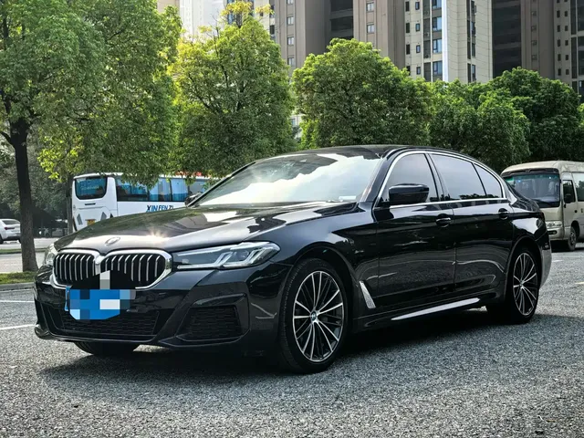 BMW 5 Series 2022 Facelift 530Li Leading M Sport Package