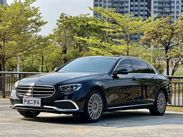 Mercedes-Benz E-Class 2023 E 300 L Fashion