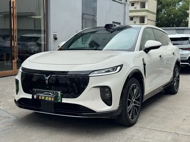 Voyah Auto Voyah Zhiyin 2025 Base