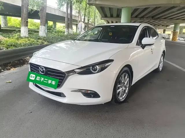 Mazda 3 Axela 2017 Sedan 1.5L Automatic Luxury China V
