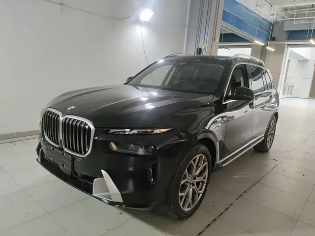 BMW X7 2023 xDrive40i Leading Luxury Package