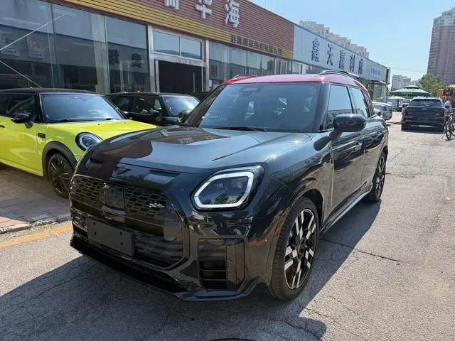 MINI JCW COUNTRYMAN 2024 2.0T JOHN COOPER WORKS