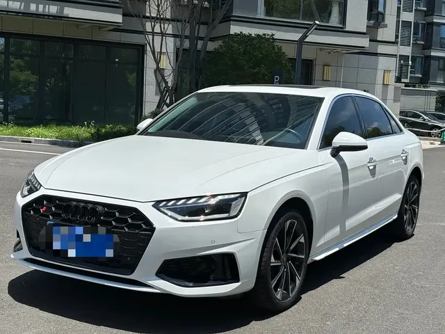 Audi A4L 2022 40 TFSI Fashion Dynamic