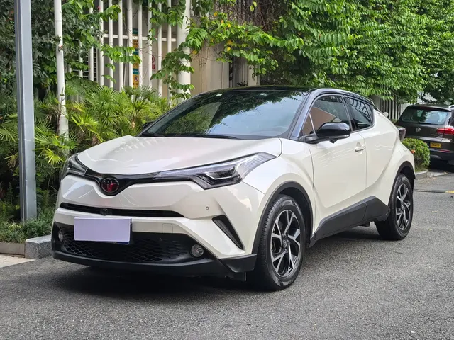 Toyota C-HR 2020 Model 2.0L Luxury