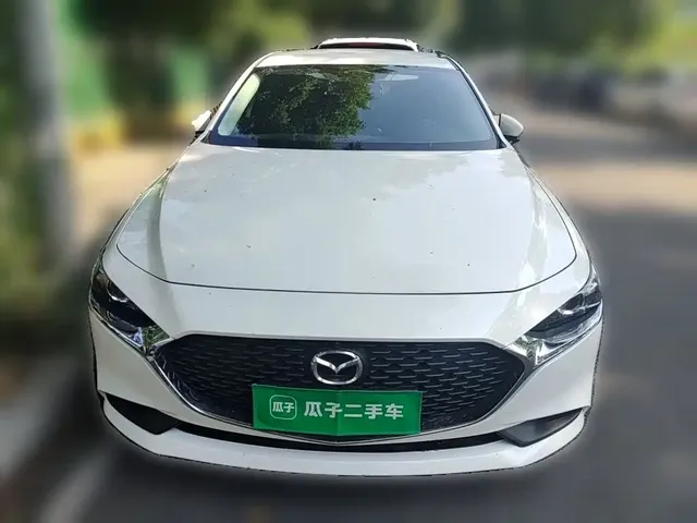 Mazda 3 Axela 2023 2.0L Auto Zhiqing