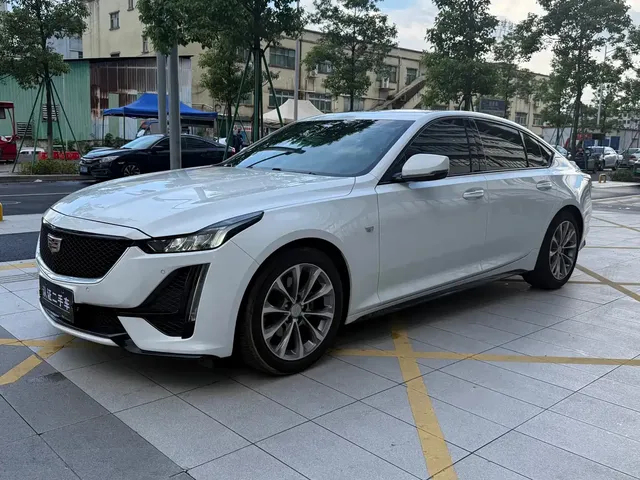 Cadillac CT5 2021 28T Leading Sport