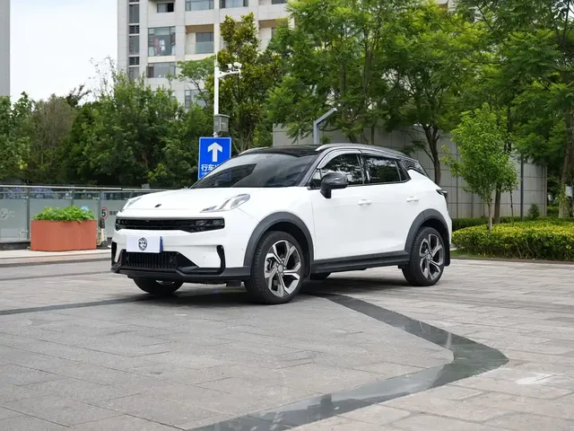 Lynk & Co 06 2023 Remix 1.5T Hero