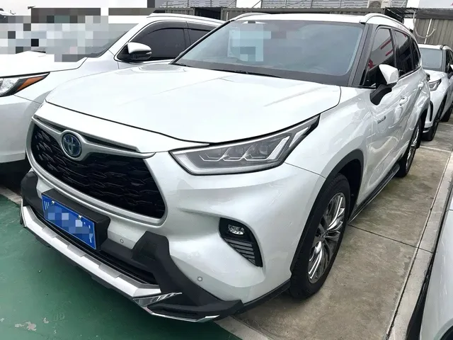 Toyota Highlander 2022 Model Dual Engine 2.5L 4WD Premium Edition 7-Seater