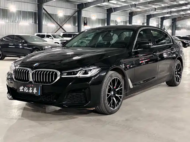 BMW 5 Series 2018 525Li Luxury Package