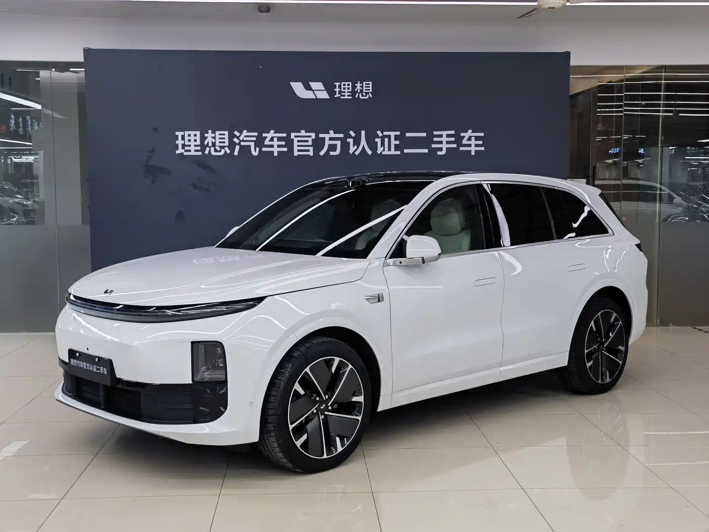 Li Auto L6 2025 Pro Smart Renewal Edition