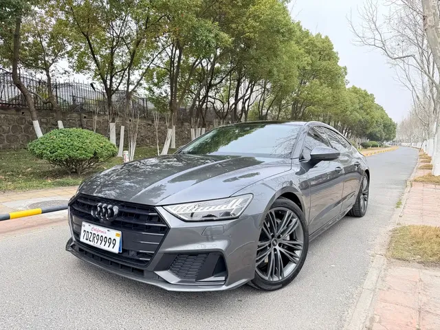 Audi A7 2023 Model 45 TFSI Premium Selection Edition