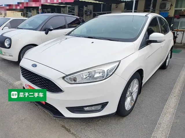 Ford Focus 2018 Hatchback Classic 1.6L Automatic Trend Smart Edition