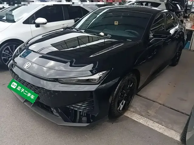 Changan UNI-V 2024 1.5T Deluxe