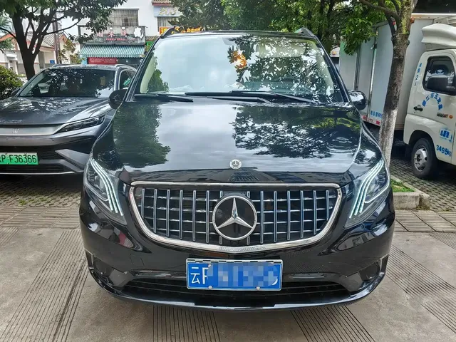 Mercedes-Benz Vito 2021 2.0T Business Edition 9-seater