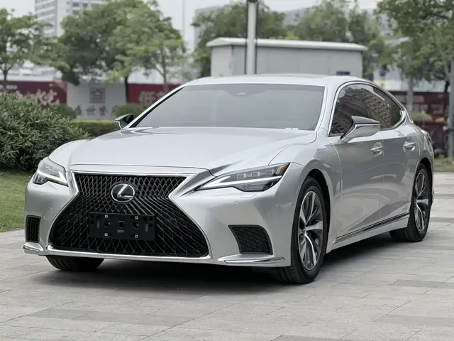 Lexus LS 2021 500h Excellence Edition