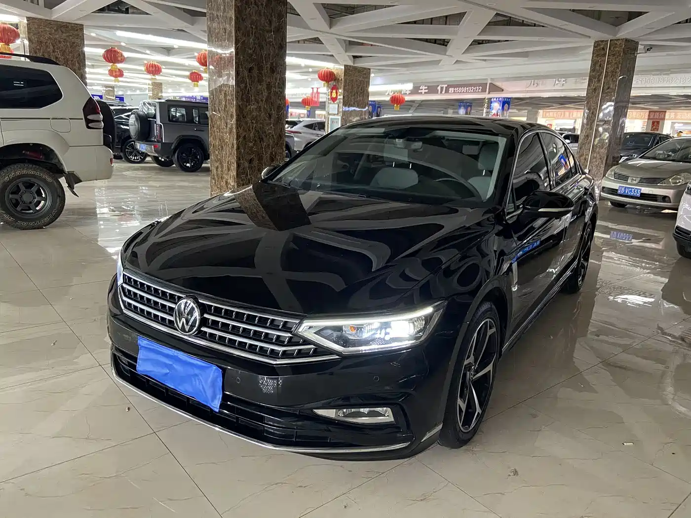 Volkswagen Magotan 2023 2 Million Units Anniversary Edition 330TSI DSG Leading Type