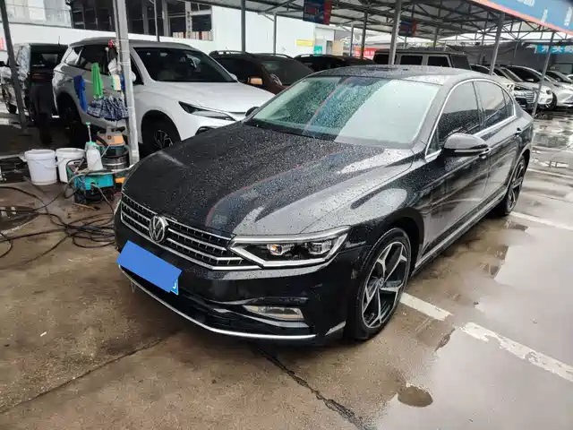 Volkswagen Magotan 2023 Model 2 Million Units Commemorative Edition 280TSI DSG Leading Version