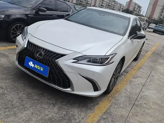 Lexus ES 2024 200 Premium Edition