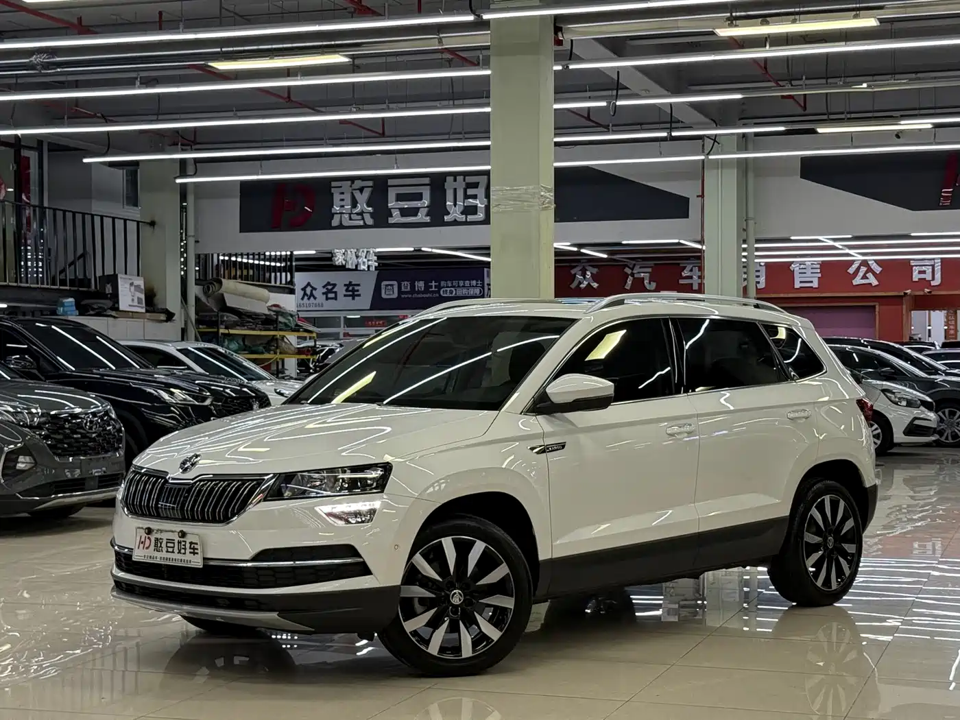 Škoda Karoq 2019 TSI280 Smart Drive Luxury Edition China VI