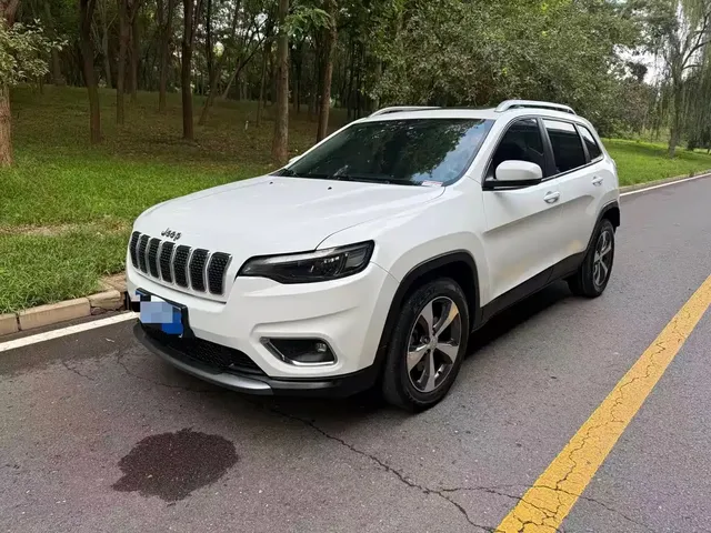 Jeep Cherokee 2020 2.0T 2WD Leading Edition