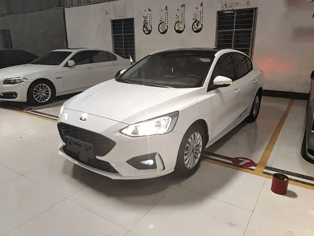 Ford Focus 2020 Sedan EcoBoost 180 Automatic Sharp Trend Type