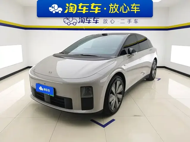 Li Auto i6 2025 4WD Base Model