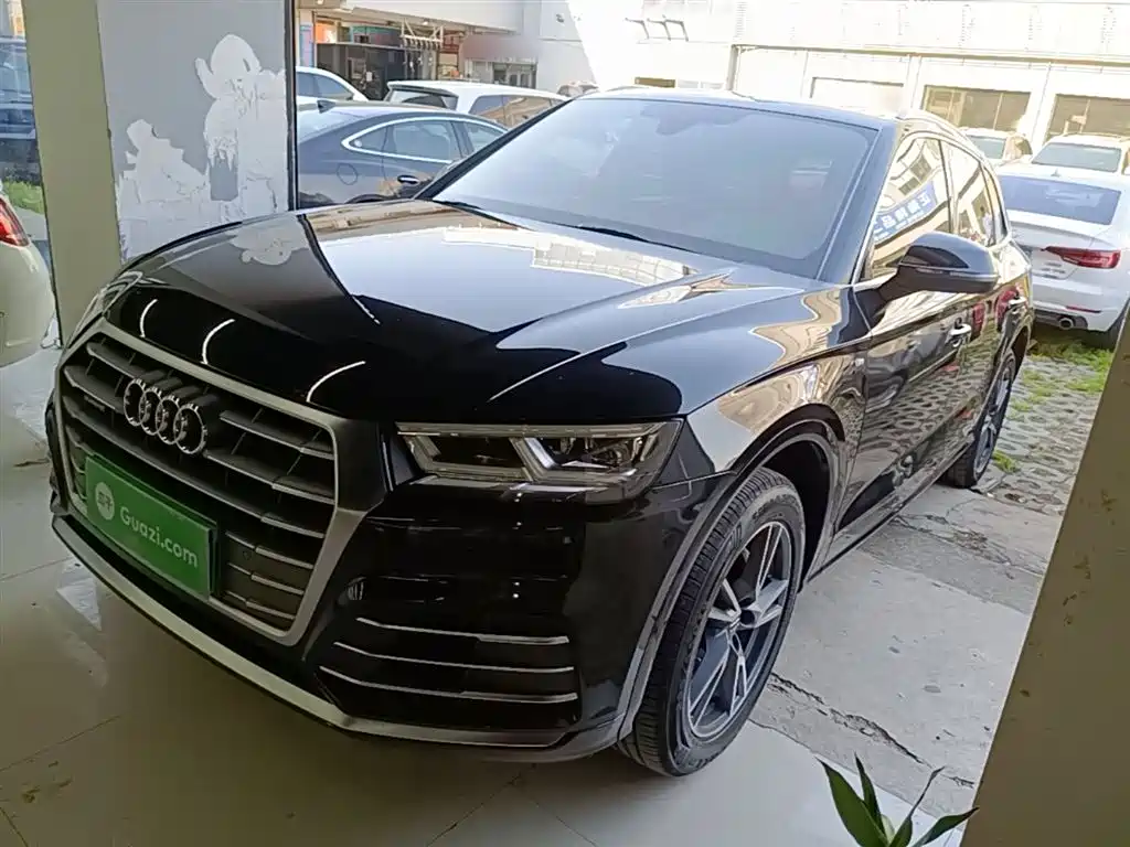 Audi Q5L 2020 Facelift 40 TFSI Honor Fashion