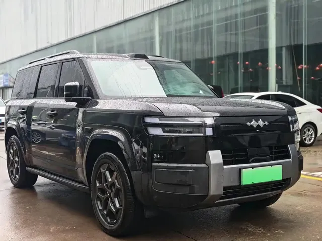 Fang Cheng Bao Titanium 7 2025 AWD Base Model