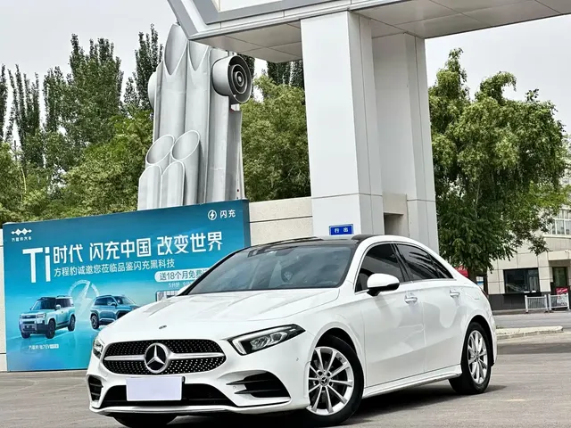 Mercedes-Benz A-Class 2022 A 200 L Sport Sedan Dynamic