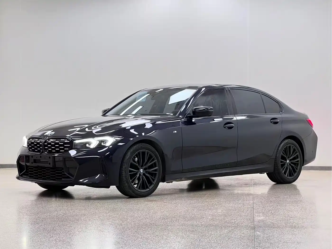 BMW 3 Series 2024 325i M Sport Shadowline Package