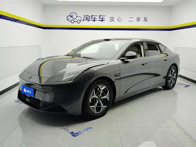 Lynk & Co 10 EM-P 2025 Model 120km Base Version