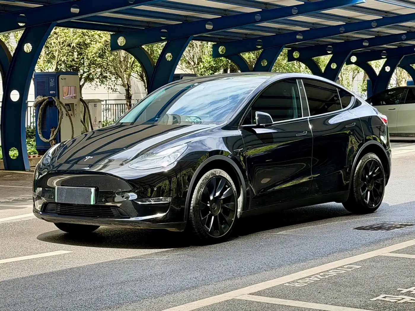 Tesla Model Y 2022 Facelift Long Range All-Wheel Drive Version