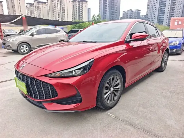 MG 5 2025 180DVVT Global Luxury Edition
