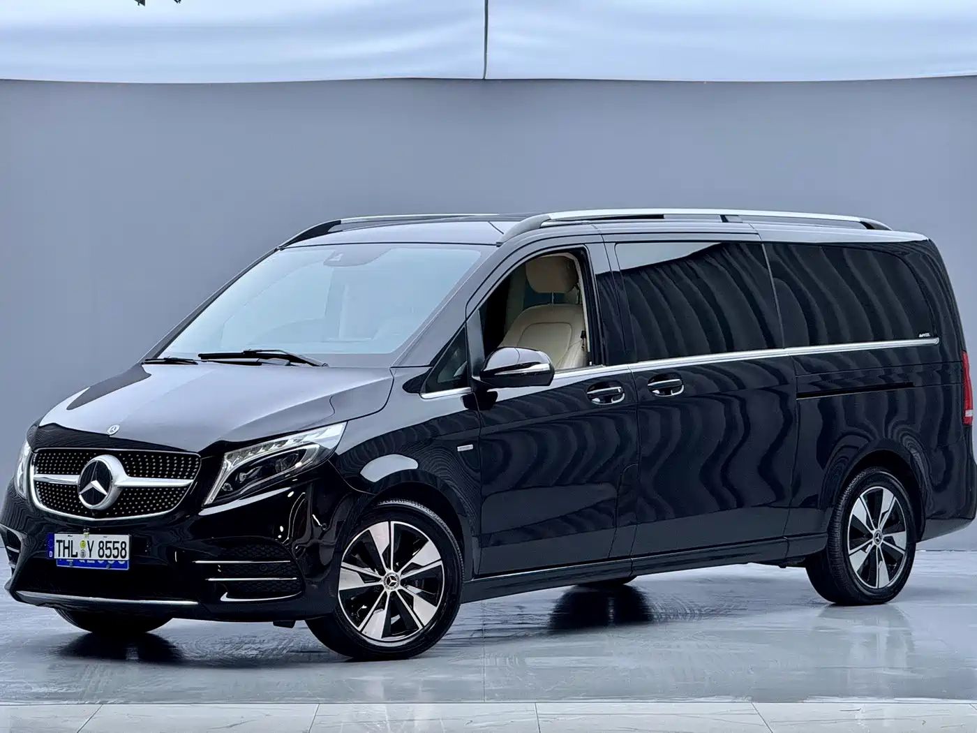 Mercedes-Benz V-Class 2020 Model V 260 L Long Wheelbase Luxury