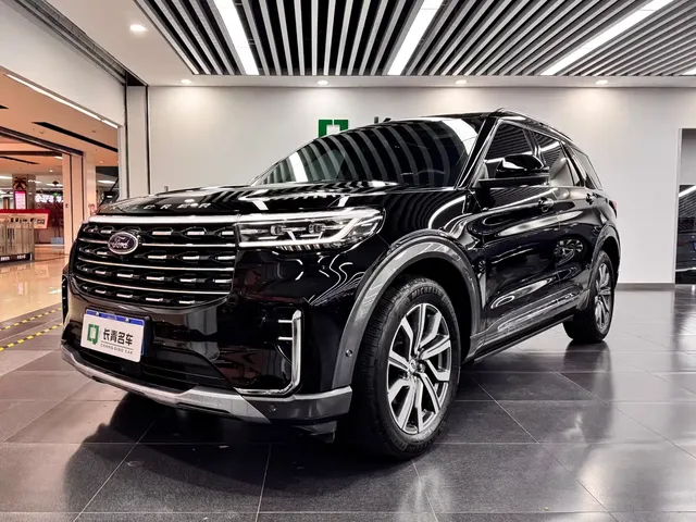 Ford Explorer 2023 EcoBoost 285 AWD Titanium Edition 7-Seater