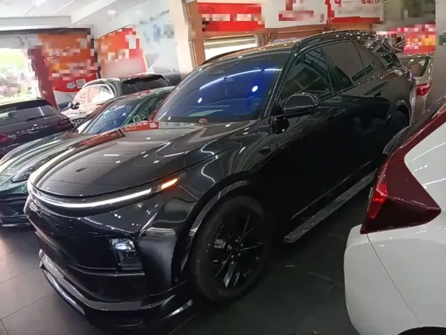Li Auto Li L8 2023 Pro