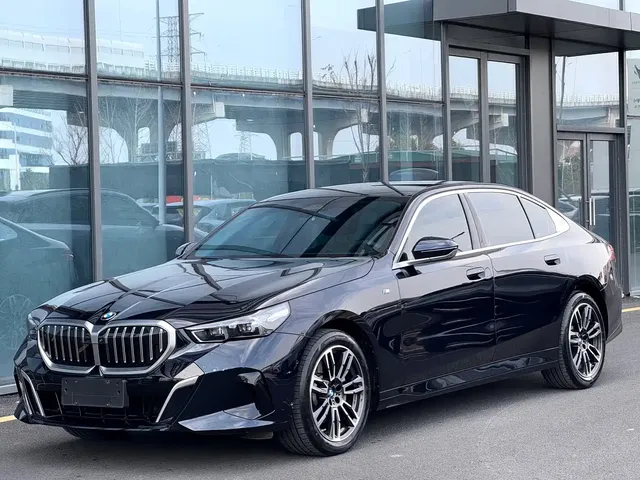 BMW 5 Series 2024 530Li Leading M Sport Package