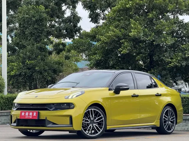 Lynk & Co 03 2020 03+ 2.0TD Auto Wind Master Edition