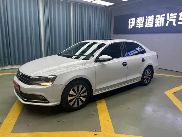 Volkswagen Sagitar 2018 1.6L Automatic Comfort