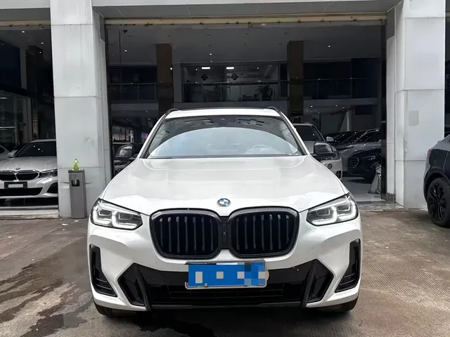 BMW X3 2023 xDrive30i Leading M Night Package