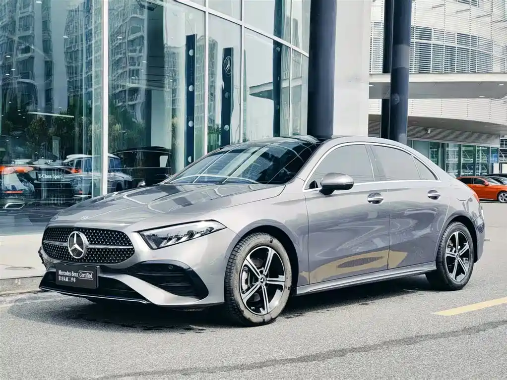 Mercedes-Benz A-Class 2024 A 200 L Fashion Edition